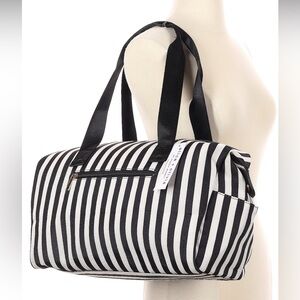 NWT Stunning Designer Alice + Olivia luggage weekender Tote Bag